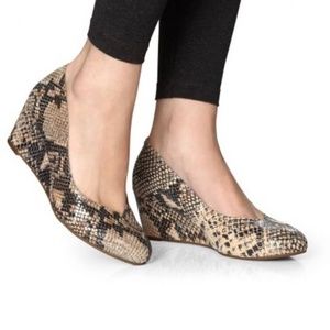 Vionic Antonia Snakeskin Wedge Pump - Size 9.5 US